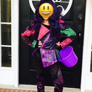 Disney Store Descendants Mal Costume (Size 7/8)